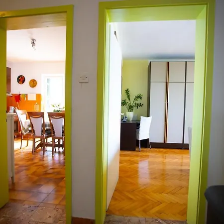 Nola Apartment Podgora