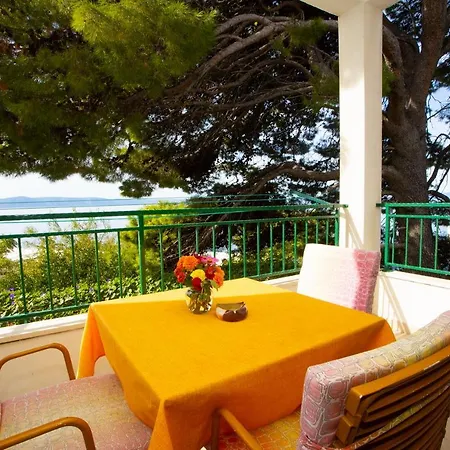 Apartment Nola Podgora