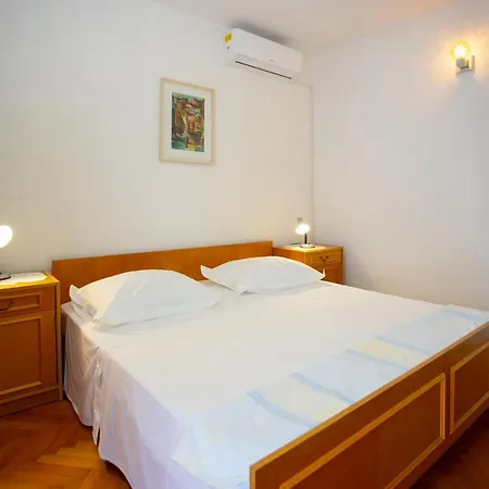 Apartment Nola Podgora