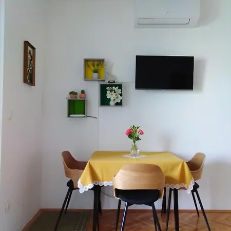 Apartment Nola