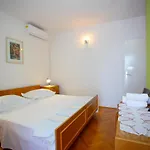 Nola * Podgora (Split-Dalmatia)
