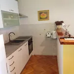 Nola Podgora (Split-Dalmatia)