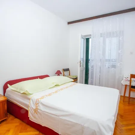 Apartman Nola *