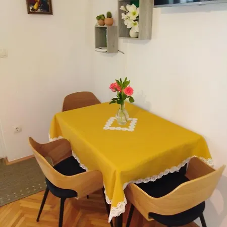 Apartman Nola